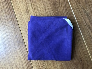 Viloet à liseret blanc